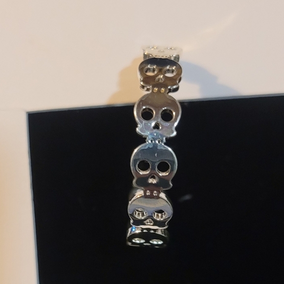 Lauren Conrad Silver Skull Hoop Earrings NWT - Picture 6 of 7